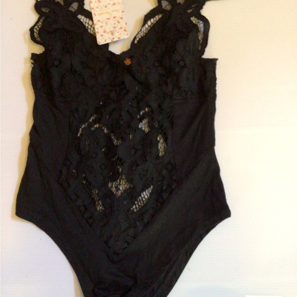 SALE🔥! Free People Adella bodysuit - Picture 3 of 11